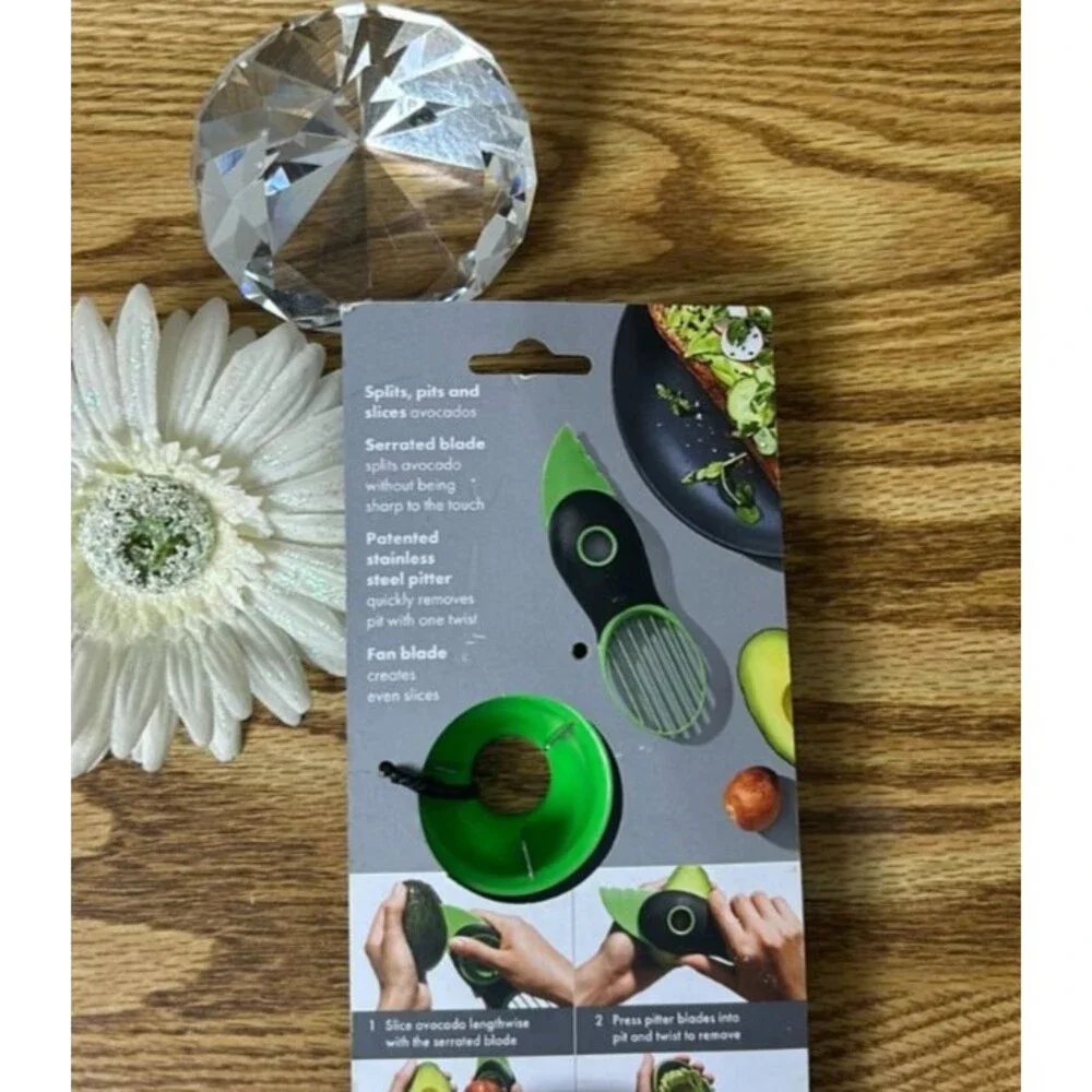 Oxo avocado tool